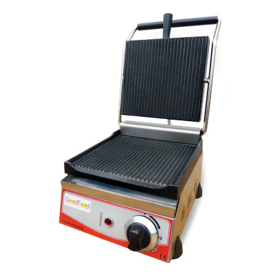 Гриль контактный GoodFood ECG8
