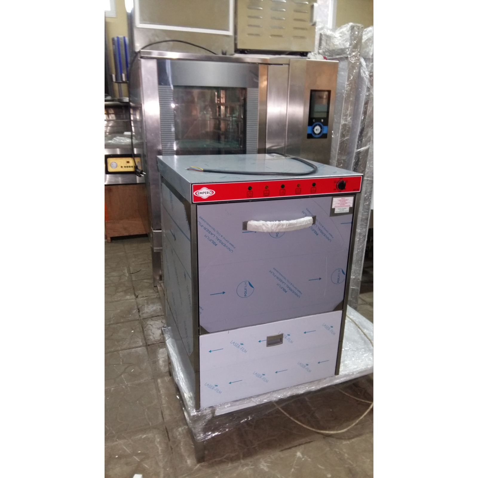 Фронтальна посудомийна машина Empero EMP 500