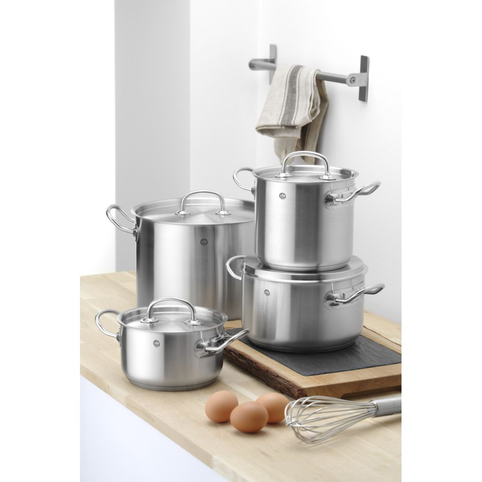 Каструля висока з кришкою Kitchen Line, 9 л, Ø240x(H)200 мм 837306 Hendi - 1