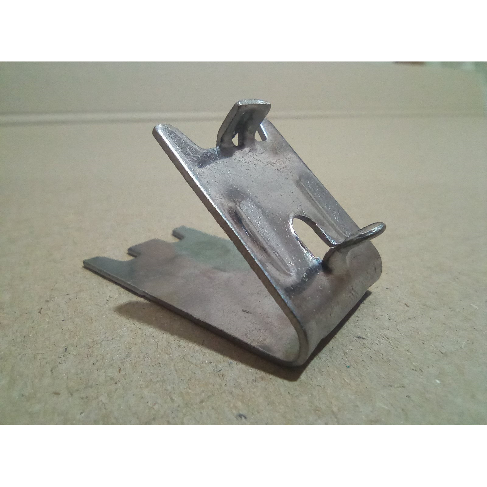 Кріплення полиці холодильної шафи 233122 66490313