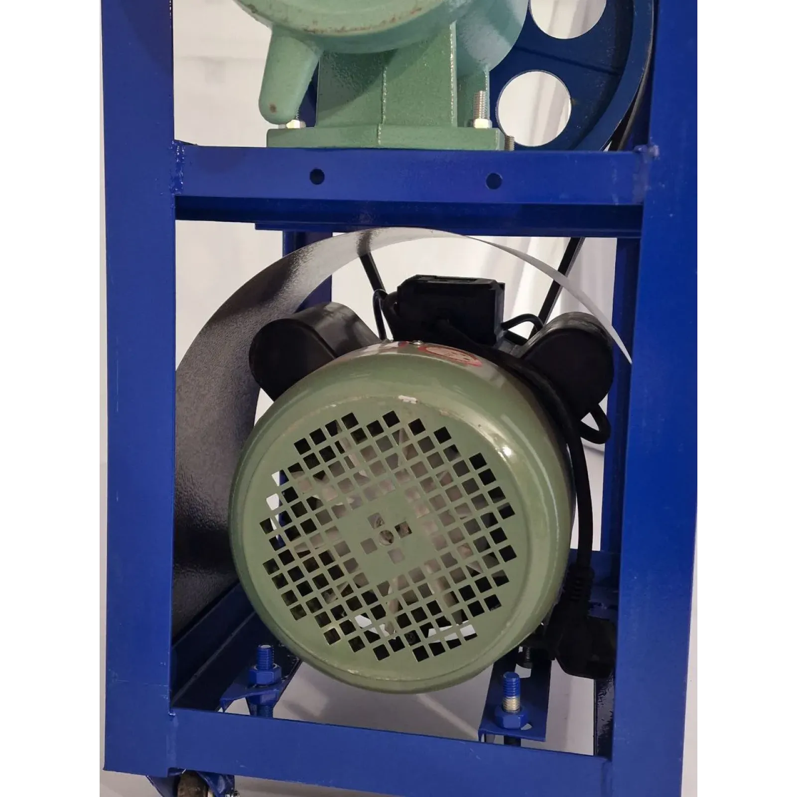 М'ясорубка для кісток ZUVER 42 Grinder Bones 2200W - 5