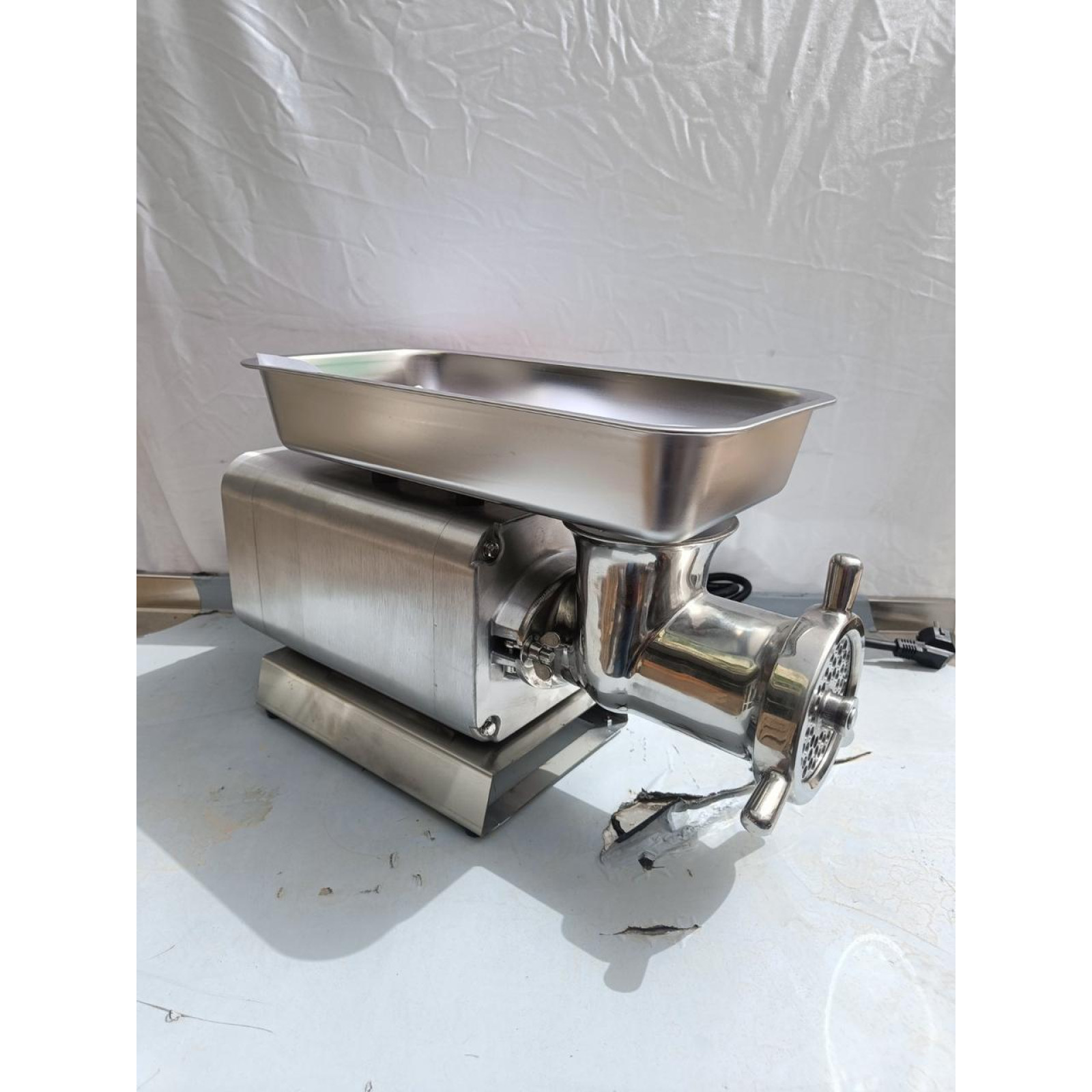 Мясорубка промышленная Vektor MG22S 1500W 200 кг/час - 1