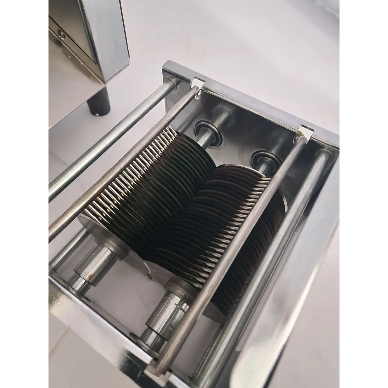 Слайсер - шпигорезка ZUVER LUX 850W - 1